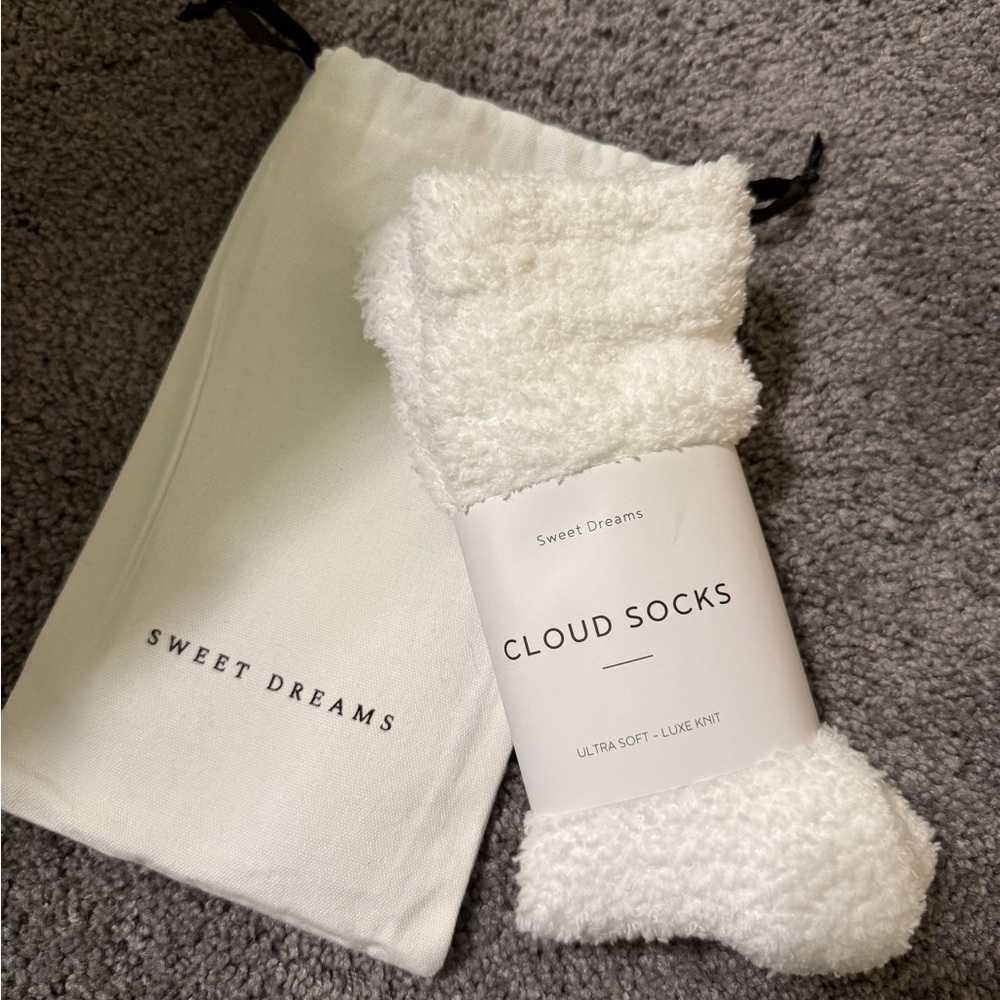 Ultra Soft Cloud Socks